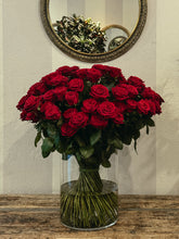 Load image into Gallery viewer, 100 Rose Rosse
